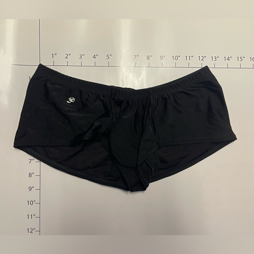 Men’s Joe Snyder swim trunks, great condition size XL